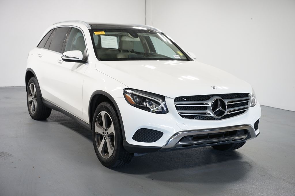 Thumbnail: 2017 Mercedes-Benz GLC - 3