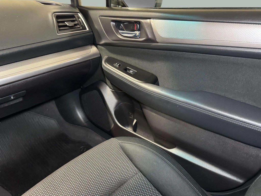 Used 2017 Crystal White Pearl Subaru 2.5i Premium image 20