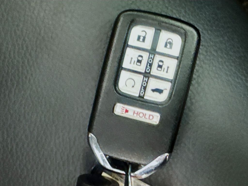 Used Car 2023 Honda Odyssey  Touring For Sale Under $35,000 In Austin, Texas