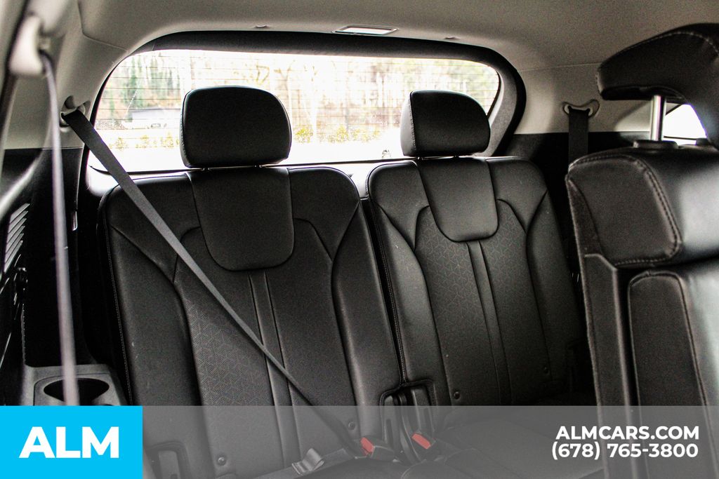 Used 2022 Silver Kia S image 19