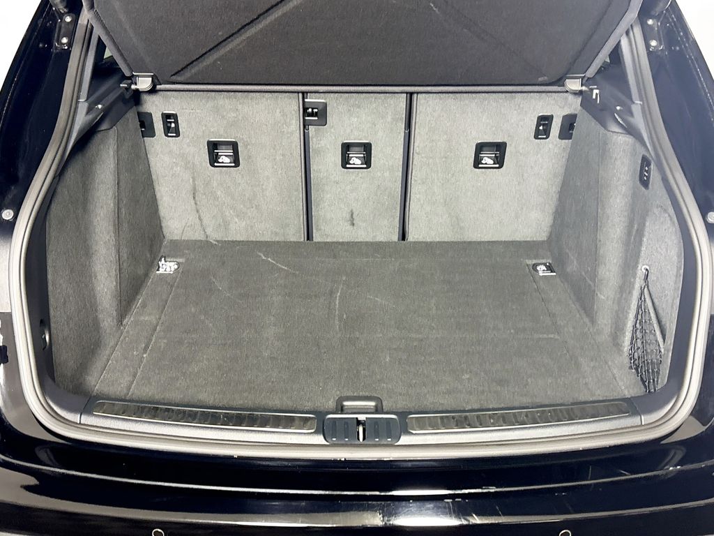 2024 Porsche Macan T