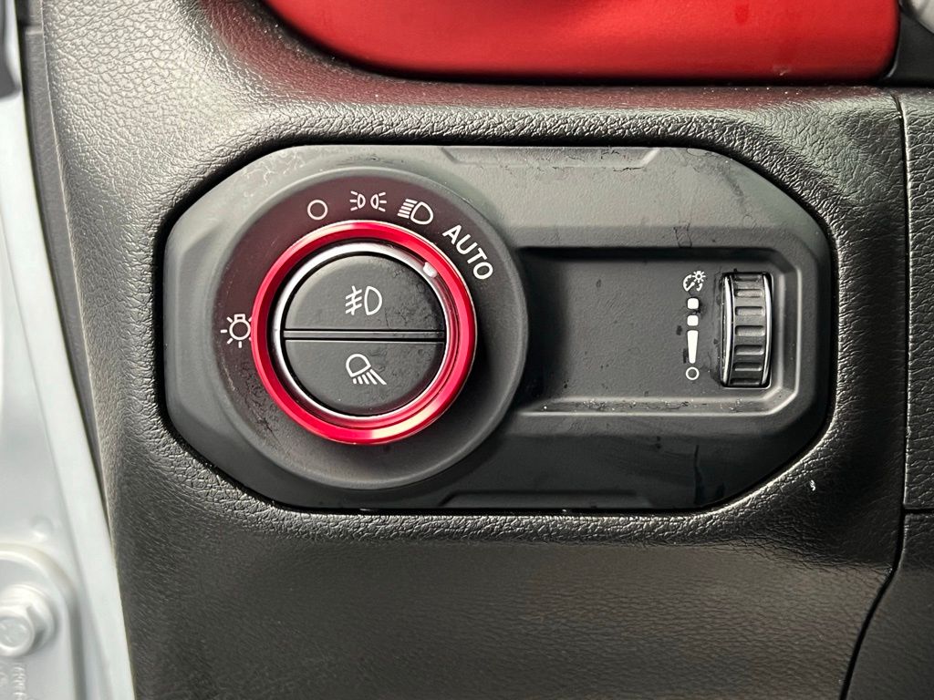 Thumbnail: 2023 Jeep Gladiator - 20