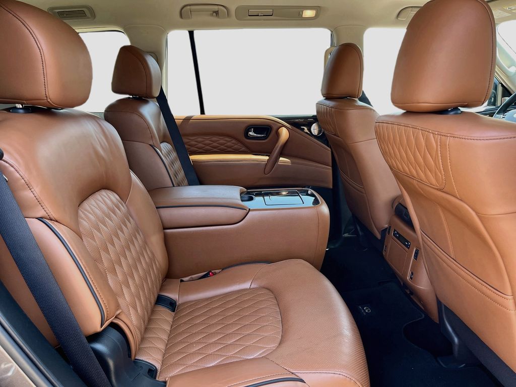 Used 2024 Gray INFINITI Sensory image 31
