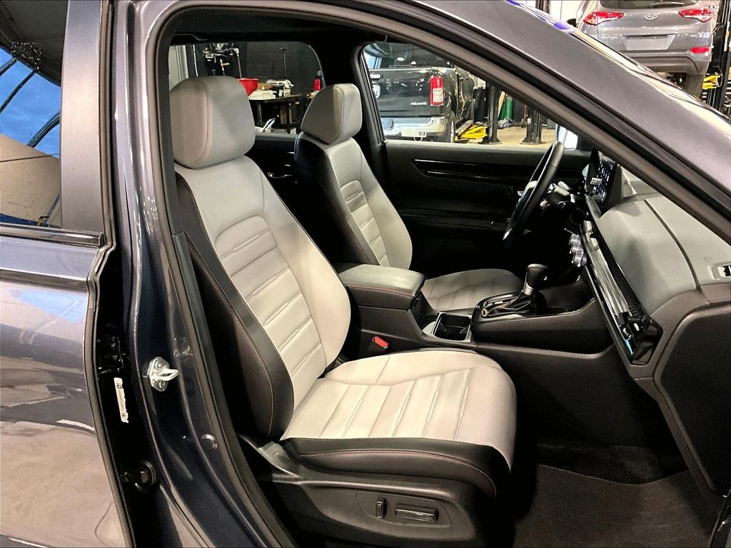 2026 Honda CR-V Hybrid — photo 11
