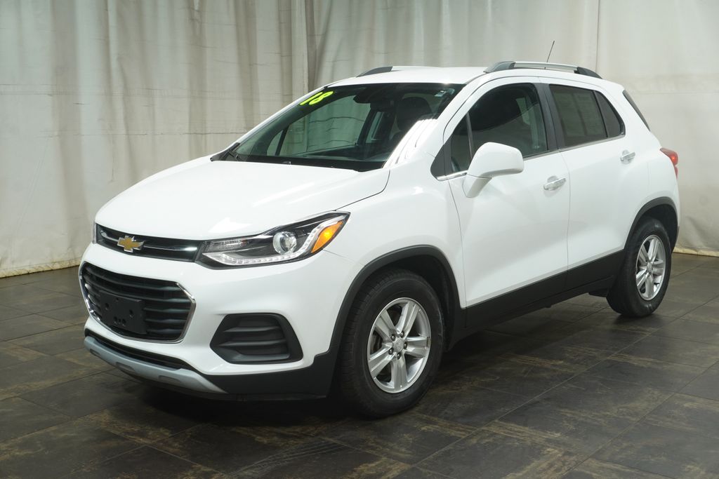 Used 2018 Chevrolet Trax LT with VIN 3GNCJLSB3JL183934 for sale in Boardman, OH
