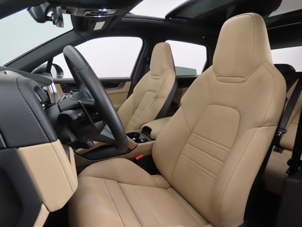 Thumbnail: 2026 Porsche Cayenne - 5