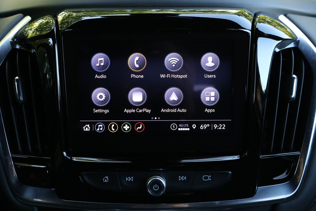 Thumbnail: 2023 Chevrolet Traverse - 17