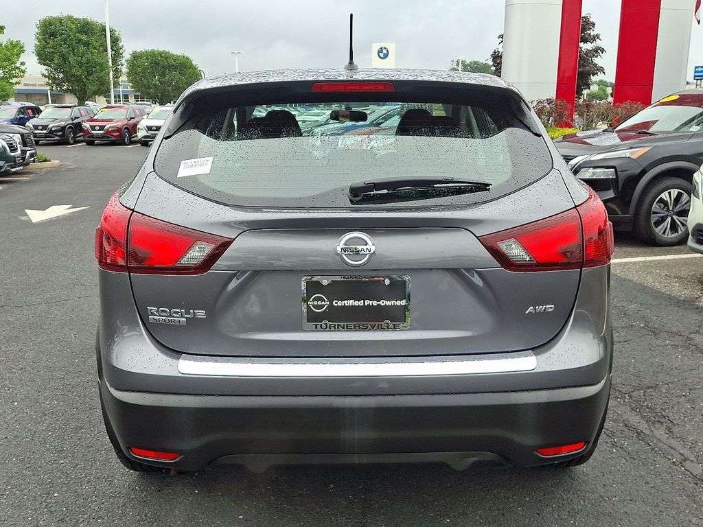 Thumbnail: 2019 Nissan Rogue Sport - 5