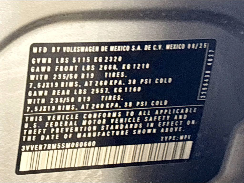 2025 Volkswagen Tiguan 2.0T SE