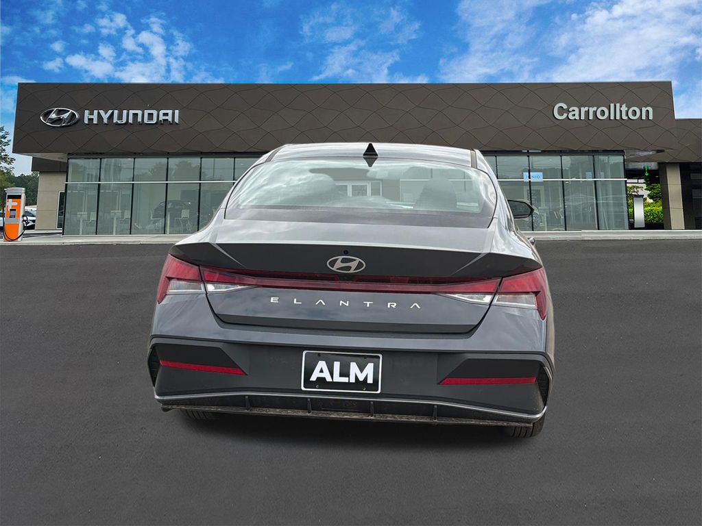 New 2026 Gray Hyundai SE image 7