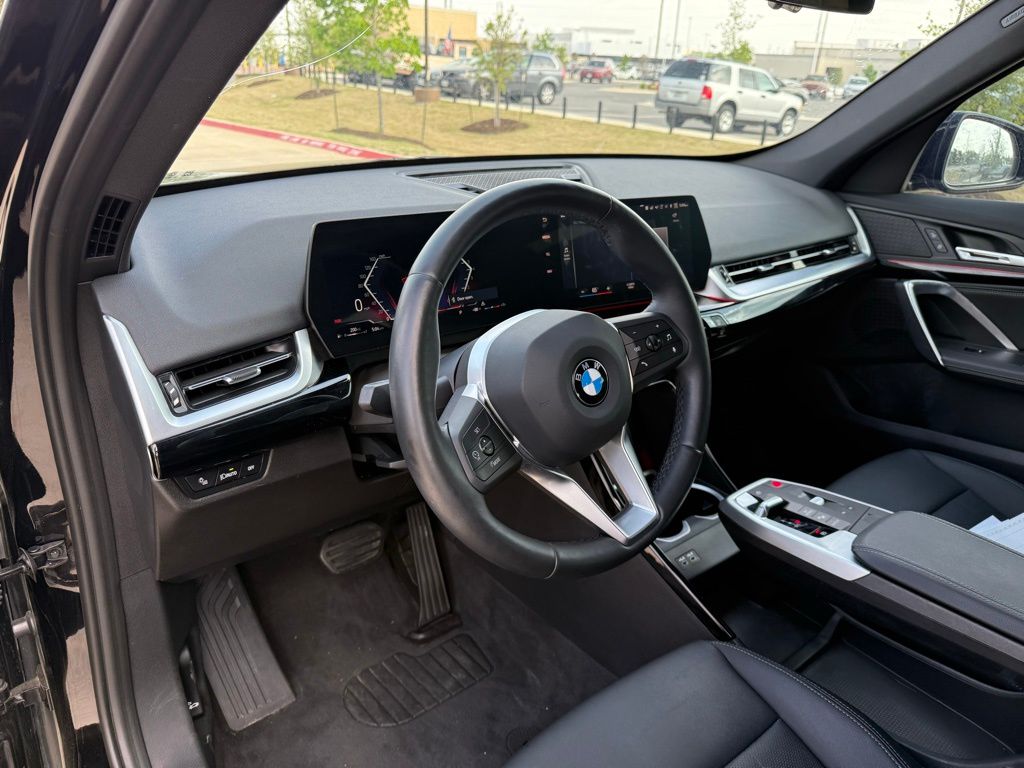 Thumbnail: 2023 BMW X1 - 13