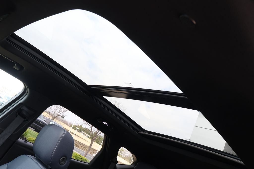 Thumbnail: 2026 Chevrolet Blazer - 15