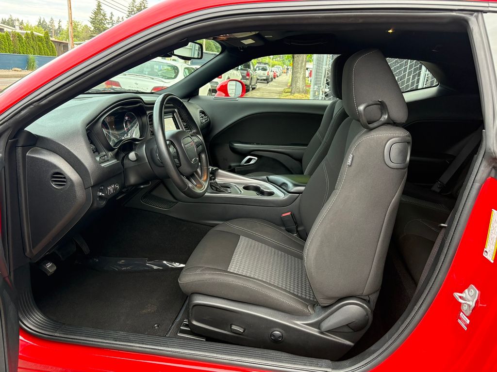 2022 Dodge Challenger SXT