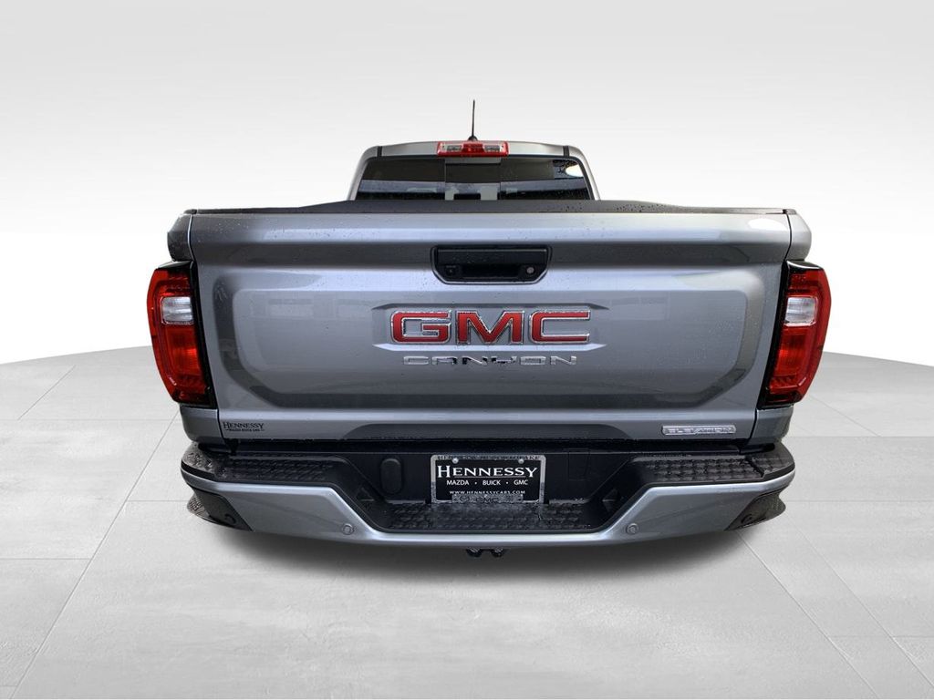 2024 GMC Canyon Elevation 5