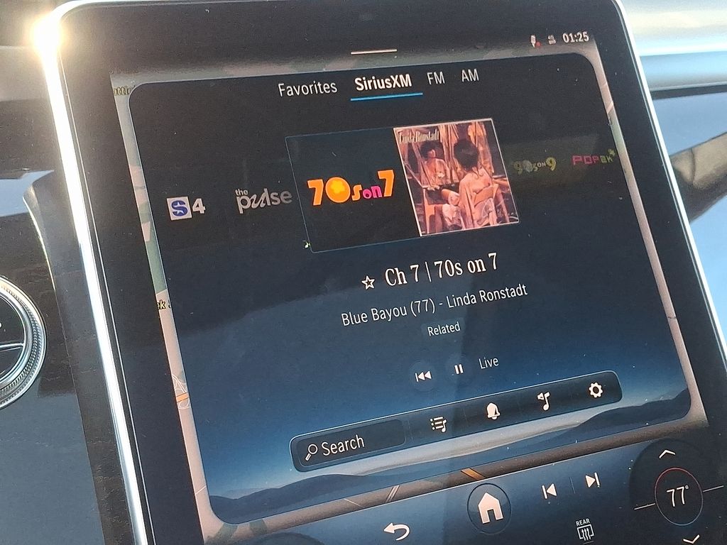 Thumbnail: 2025 Mercedes-Benz GLC - 19