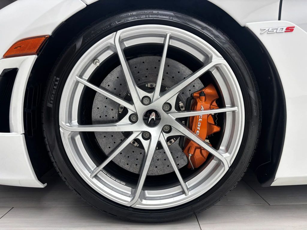 2024 McLaren 750S