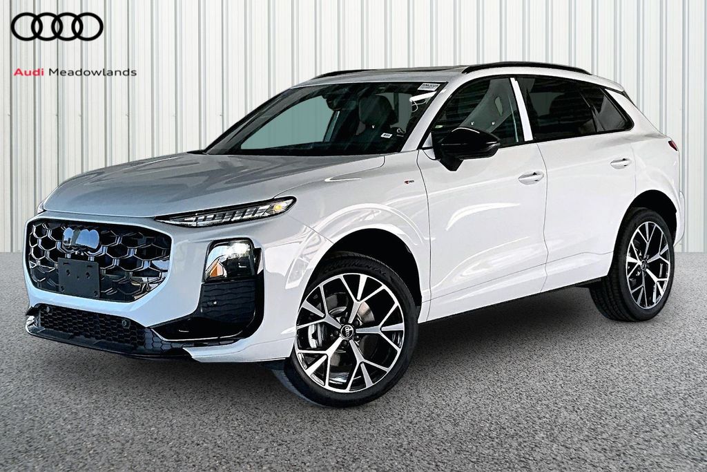 Glacier White Metallic 2026 Audi Q3 SUV / Crossover All-Wheel Drive 7-Speed Automatic