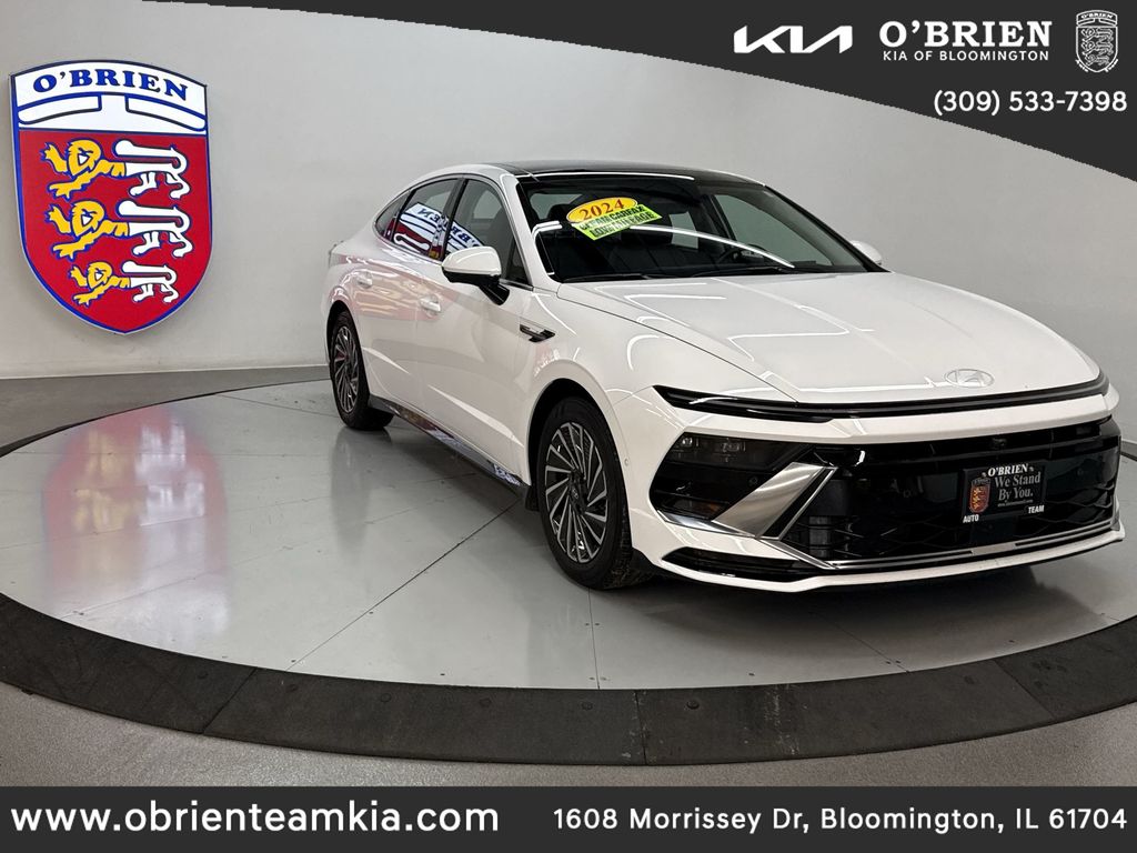 White 2024 Hyundai Sonata Hybrid Sedan Front-Wheel Drive 6-Speed Automatic
