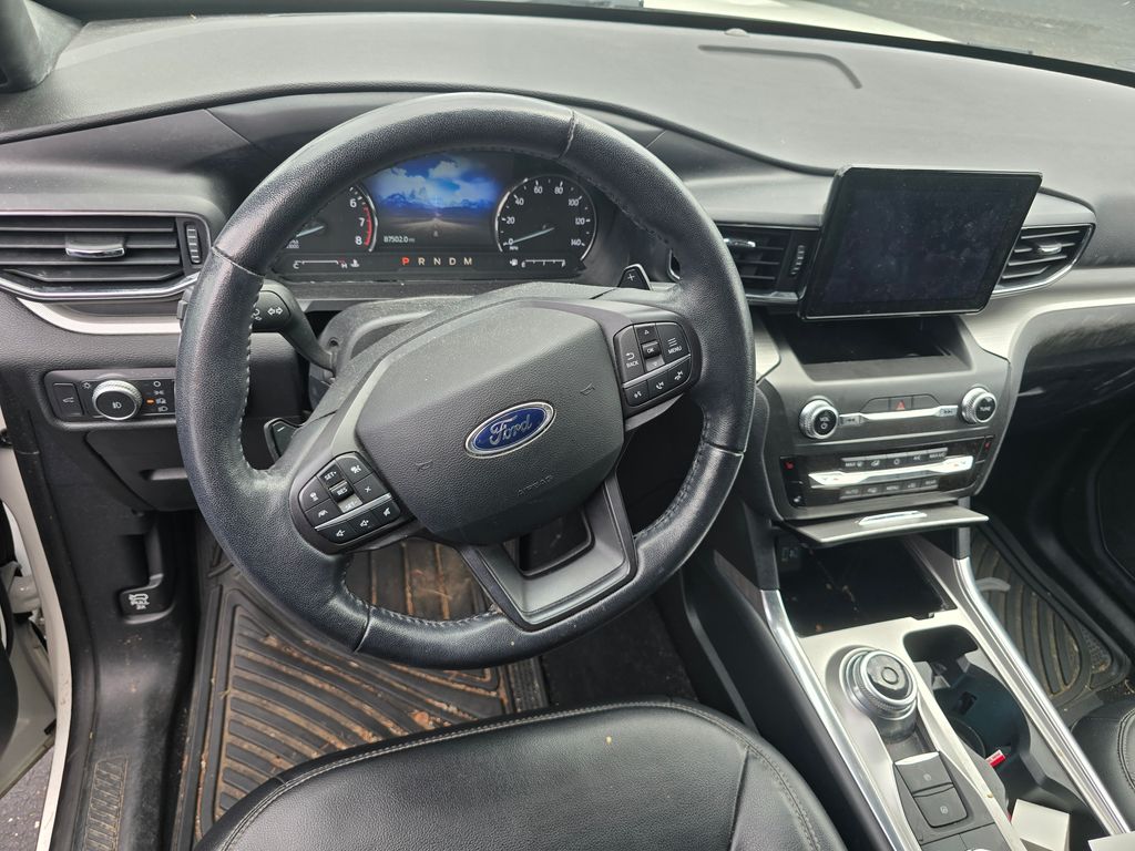 Used 2020 White Ford XLT image 17