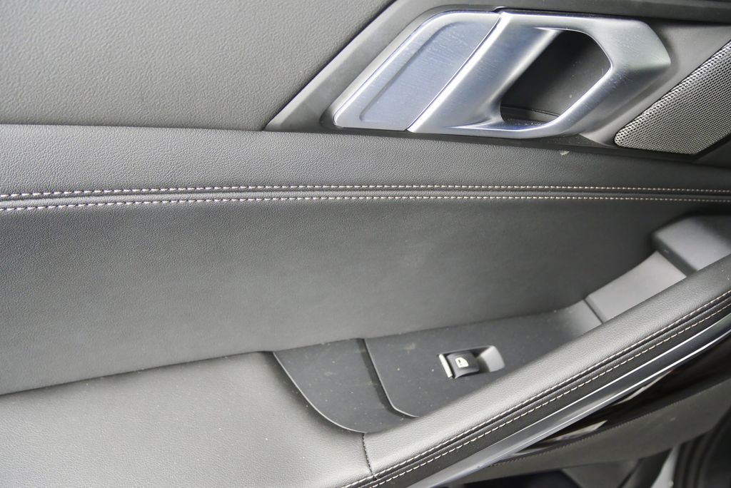 2025 BMW X6 xDrive40i 13
