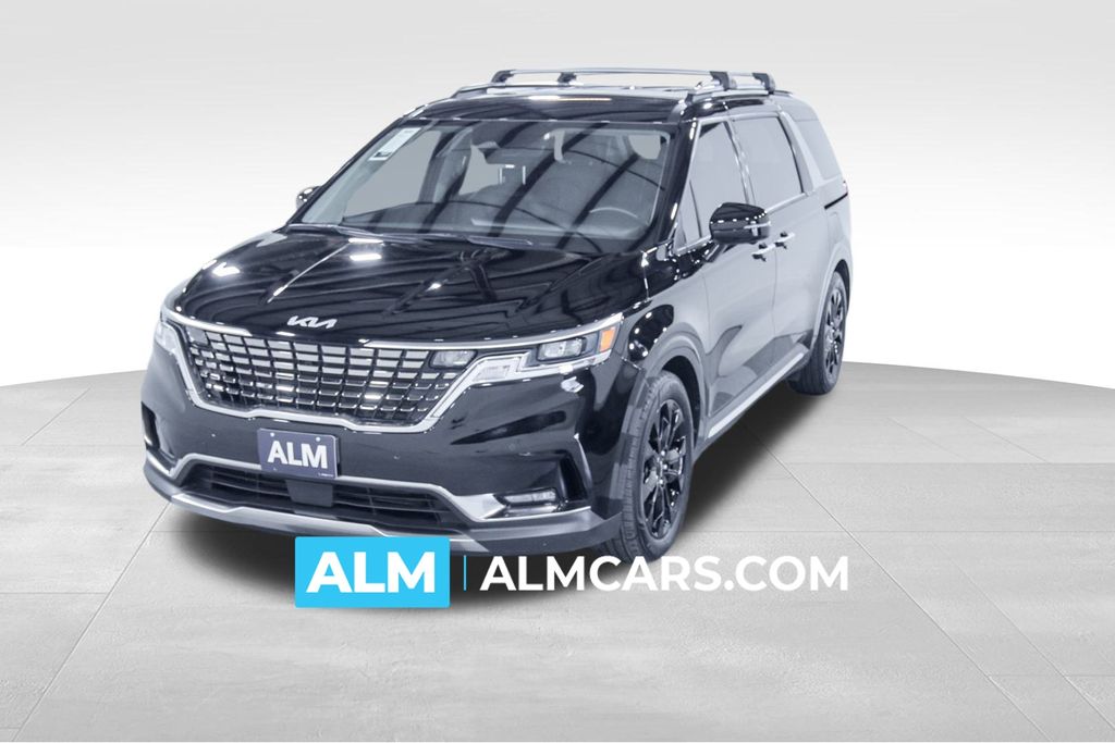2024 Kia Carnival SX's photo
