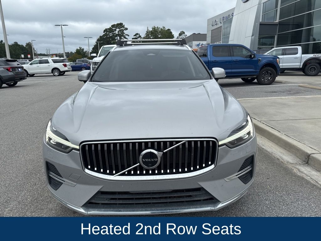 2023 Volvo XC60 B5 Plus Bright Theme