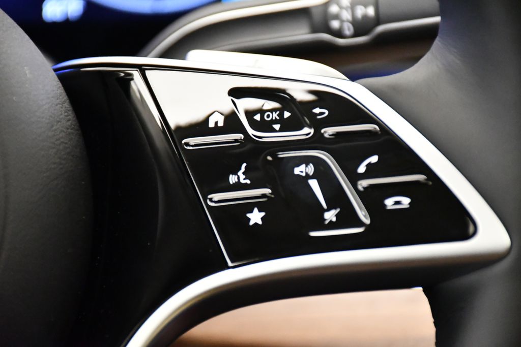 Thumbnail: 2026 Mercedes-Benz GLE - 24