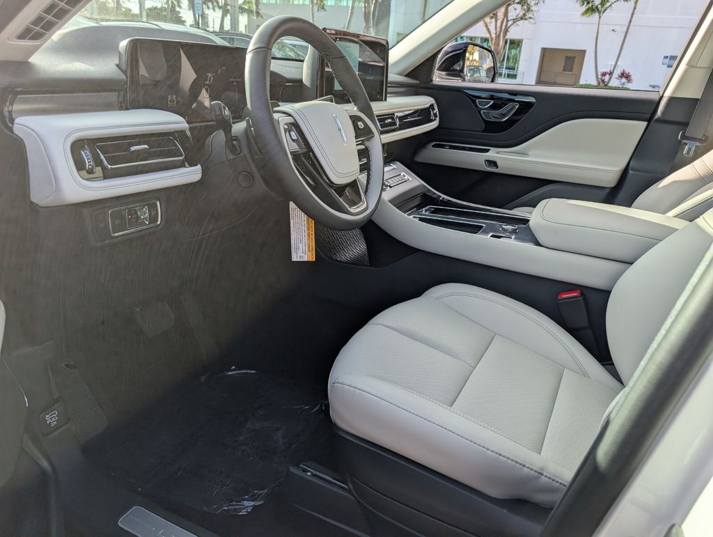 new 2026 Lincoln Aviator car, priced at $63,285