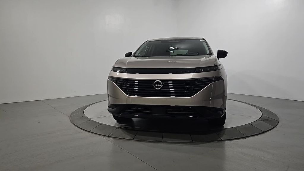 New 2026 Gray Nissan Platinum image 8