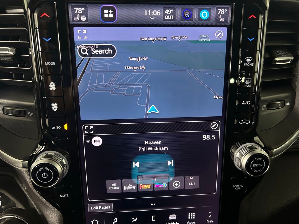 View vehicle photo 4