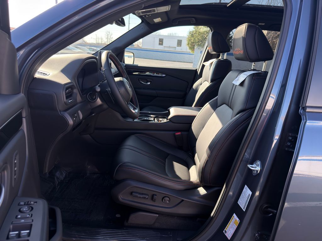 Thumbnail: 2026 Honda Pilot - 17