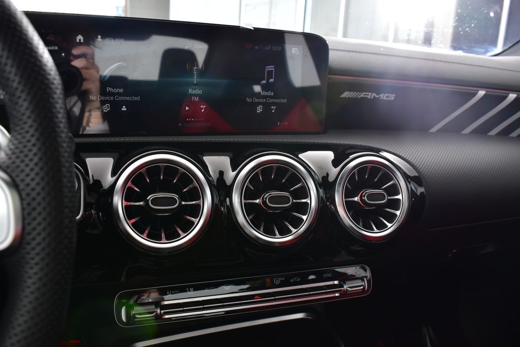 Thumbnail: 2022 Mercedes-Benz CLA - 19