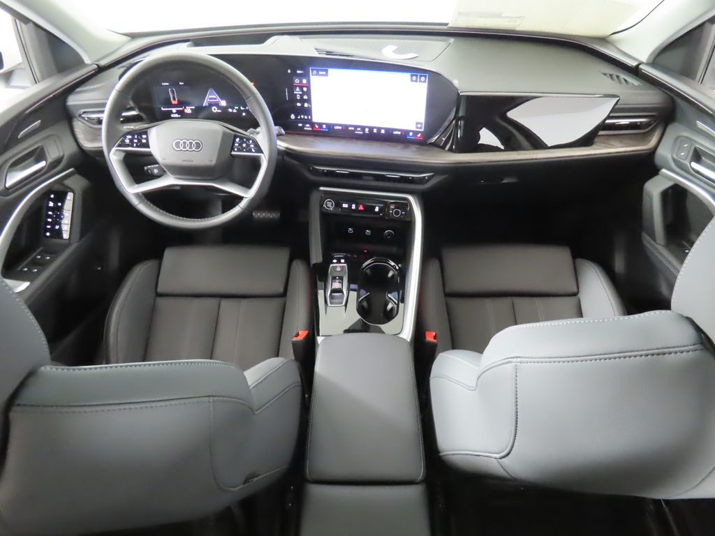 Thumbnail: 2025 Audi Q5 - 11