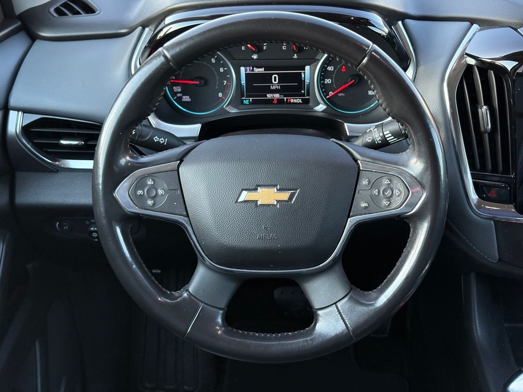2019 Chevrolet Traverse 3LT Silver at North Houston Mitsubishi