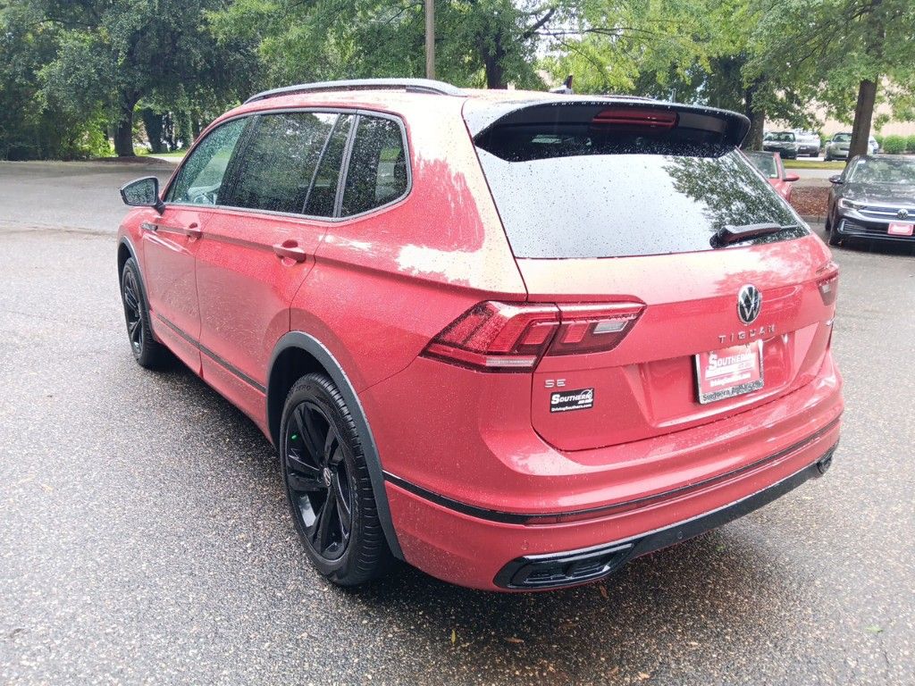 2024 Volkswagen Tiguan 2.0T SE R-Line Black 3