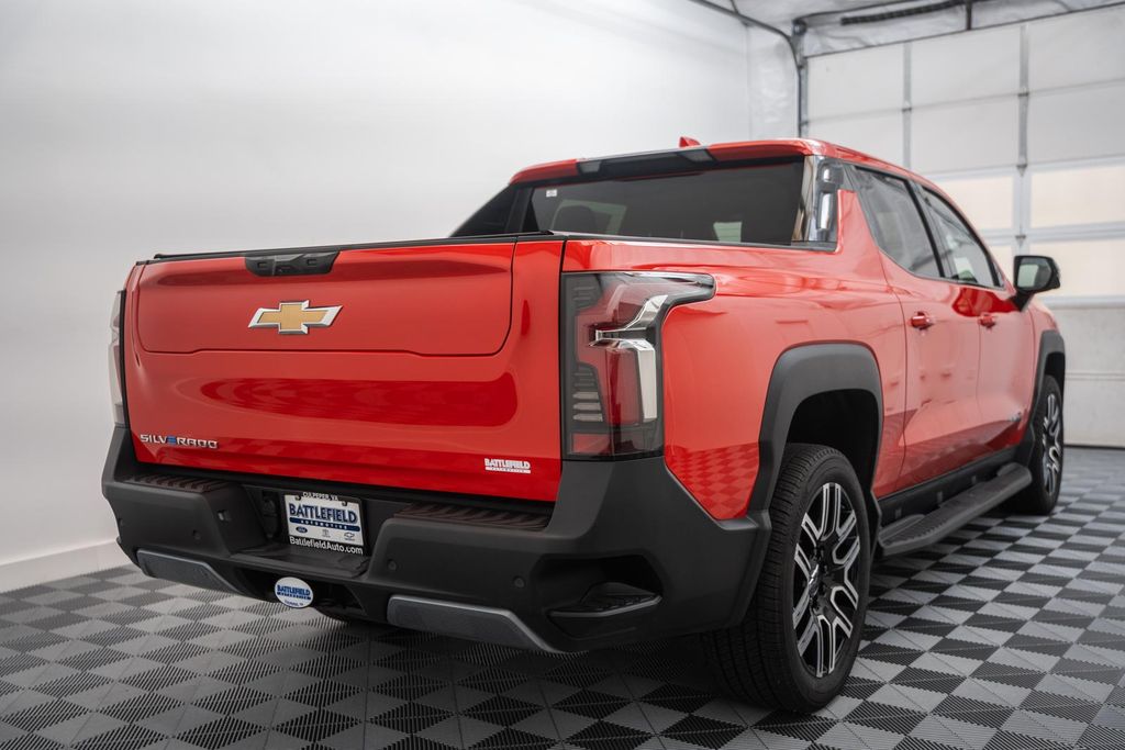 ChevroletSilverado EV5