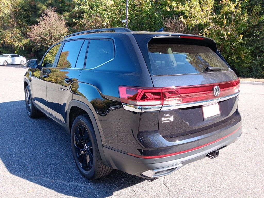 2025 Volkswagen Atlas 2.0T SE w/Technology 3