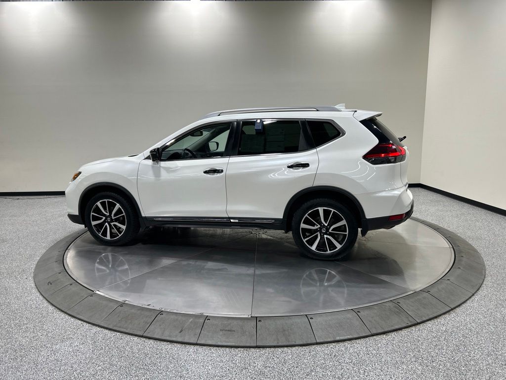 used 2019 Nissan Rogue car, priced at $17,917
