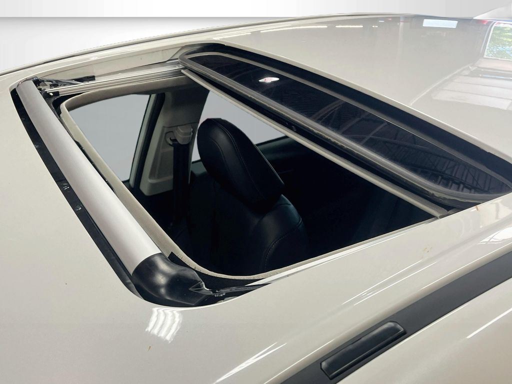 Used 2024 Crystal White Pearl Subaru Limited image 23