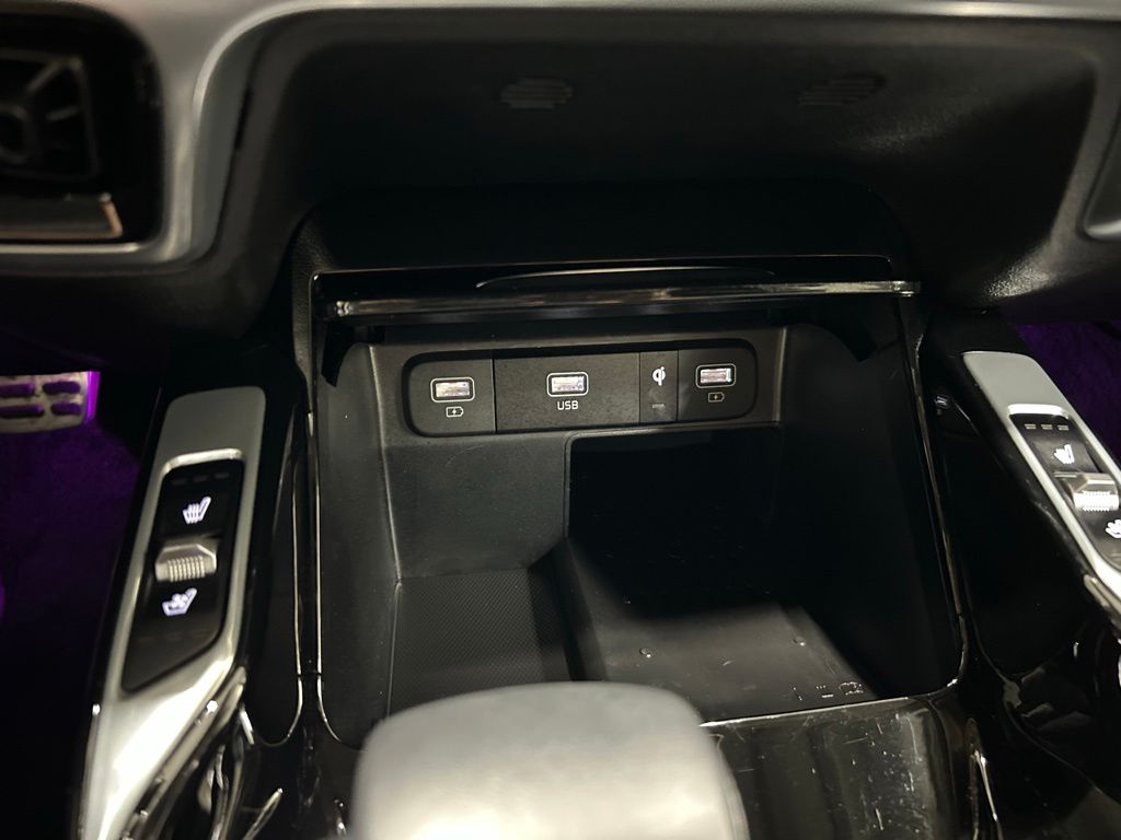used 2023 Kia Sorento car, priced at $33,953