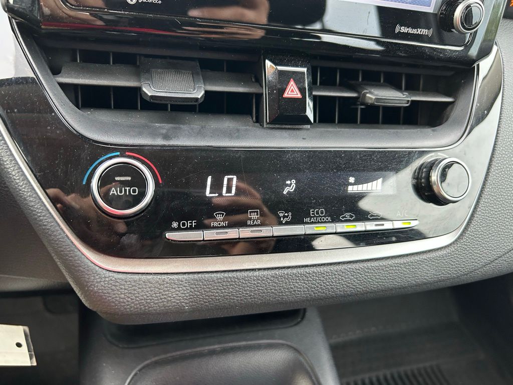 Thumbnail: 2022 Toyota Corolla - 25