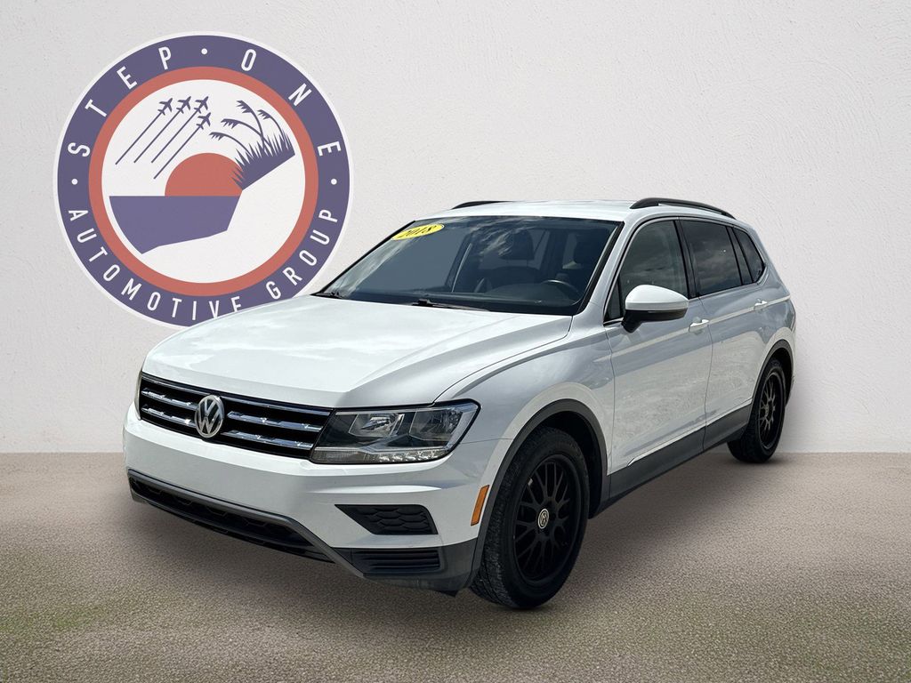 White Silver Metallic 2018 Volkswagen Tiguan SE 4Motion SUV / Crossover All-Wheel Drive 8-Speed Automatic