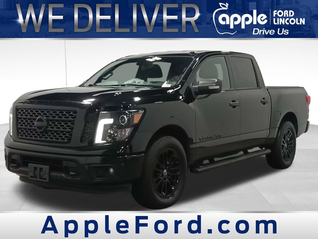 2018 Nissan TITAN SV