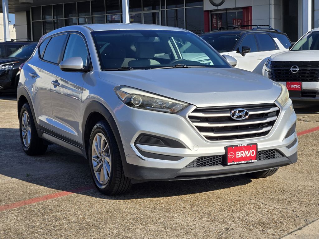 2017 Hyundai Tucson SE Silver at Traditions Chevrolet