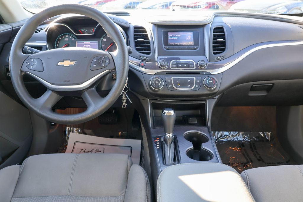 2014 Chevrolet Impala LS 27