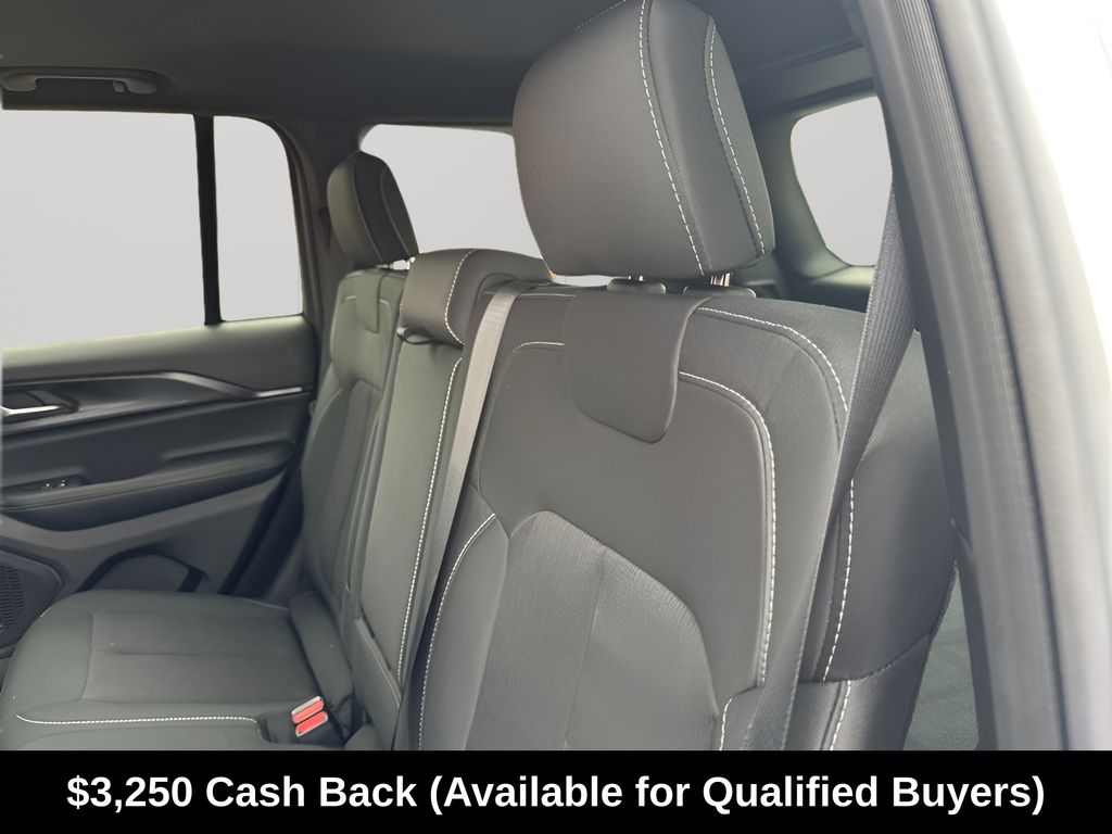 New Car 2025 Jeep Grand Cherokee  Laredo X For Sale Under $40,000 In Austin, Texas