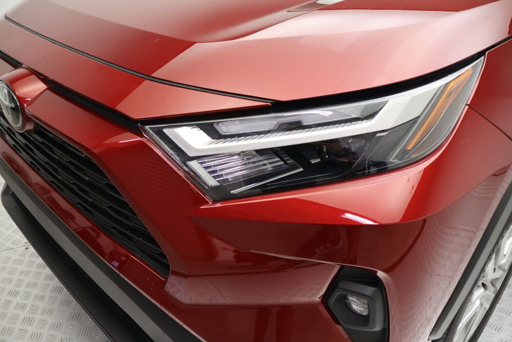 Thumbnail: 2025 Toyota RAV4 - 3