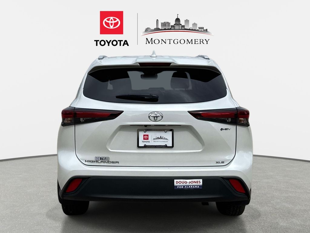 Used 2025 Toyota Highlander Hybrid SUV