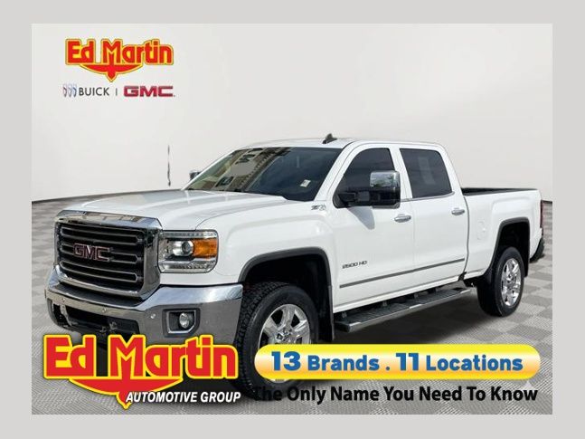 Summit White 2018 GMC Sierra 2500HD SLT Crew Cab SB 4WD Pickup Truck Four-Wheel Drive 6-Speed Automatic Overdrive