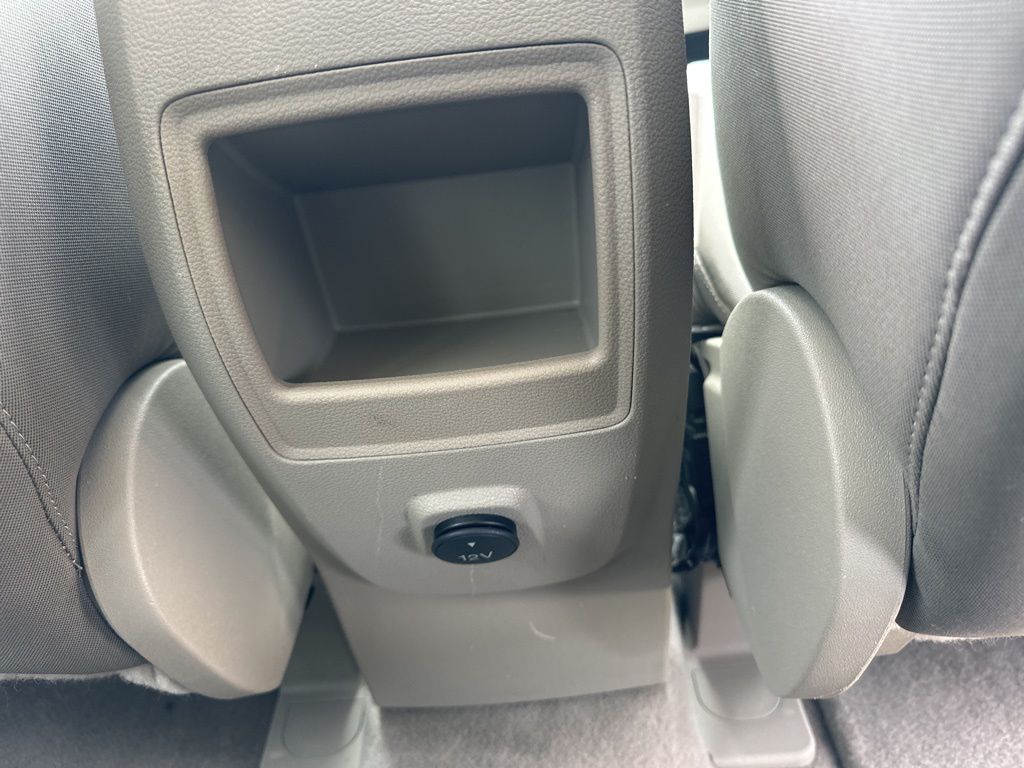 2014 Oxford White Ford Escape SE 4X4 SUV
